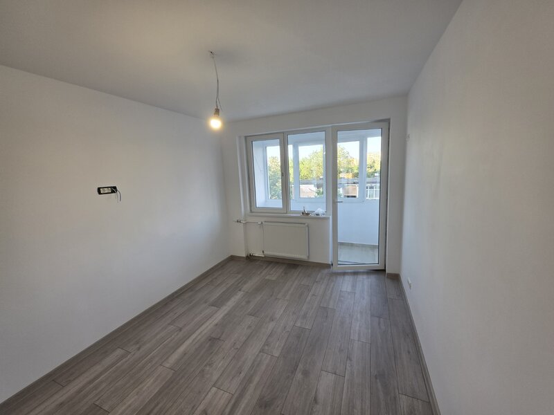 Dristor, pe Baba Novac, Sectia 12, renovat, 2 balcoane, 10 minute metrou,