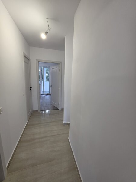 Dristor, pe Baba Novac, Sectia 12, renovat, 2 balcoane, 10 minute metrou,