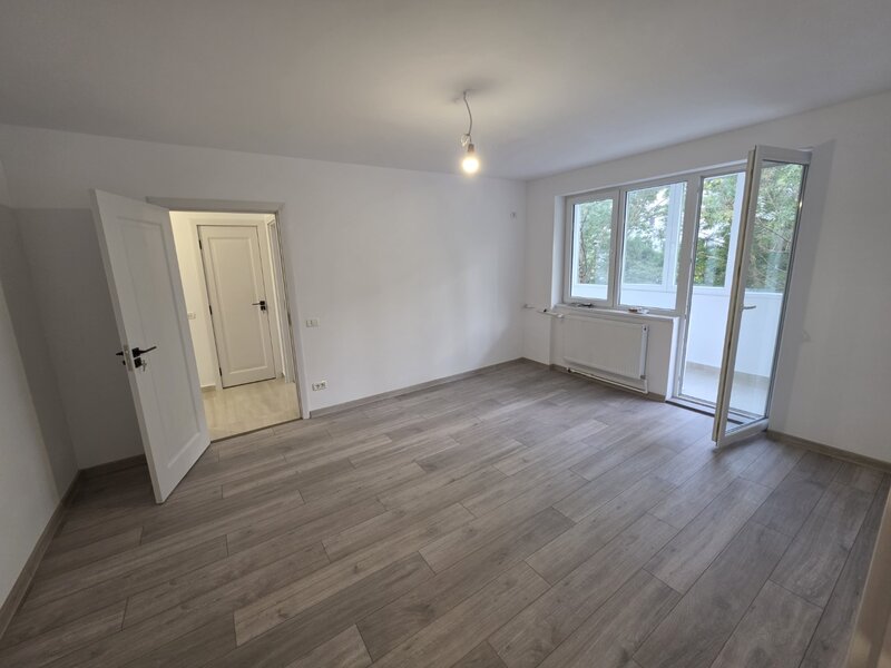Dristor, pe Baba Novac, Sectia 12, renovat, 2 balcoane, 10 minute metrou,